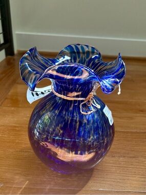 NWT Vietri Hibiscus Glass Cobalt Tortoiseshell Small Fluted Vase